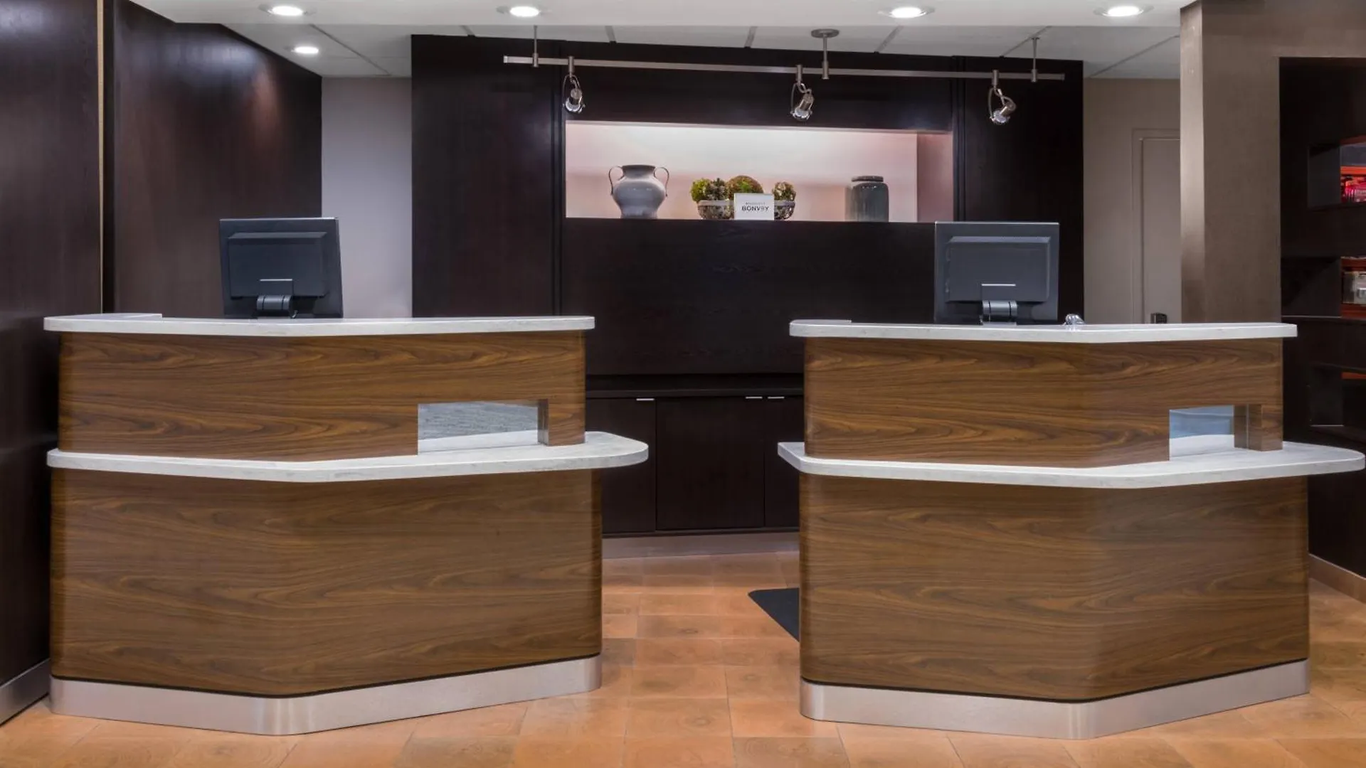 Courtyard By Marriott Reno Hotel