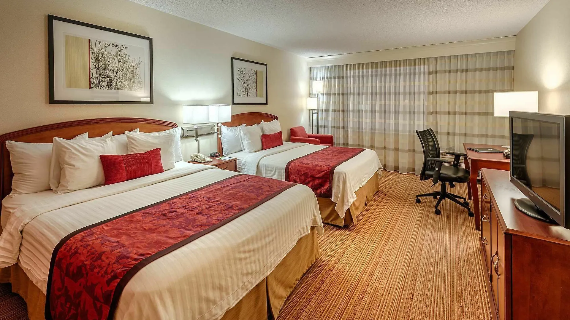 Courtyard By Marriott Reno Hotel